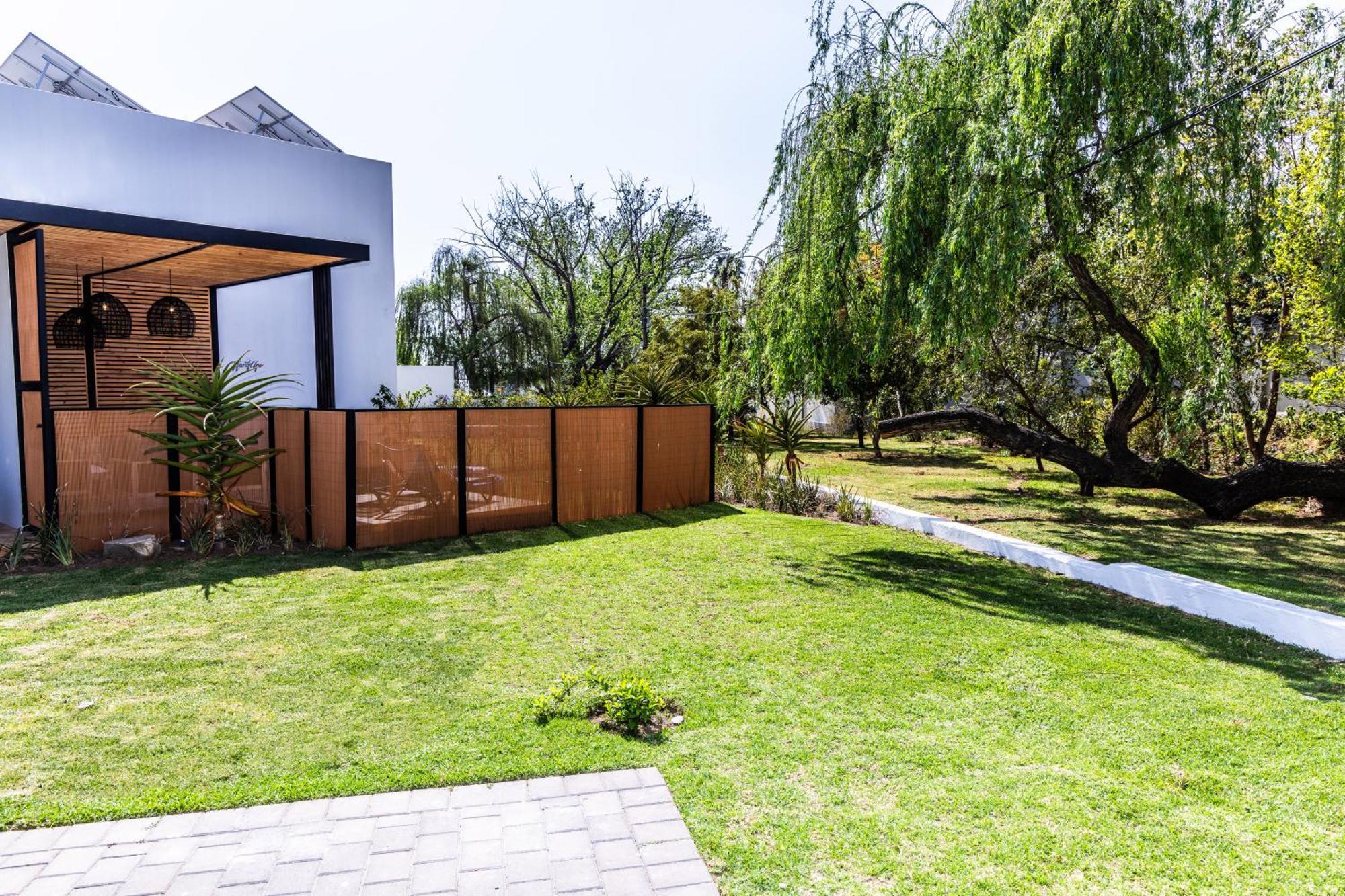 4 Lulworth Apartment Johannesburg Exterior photo